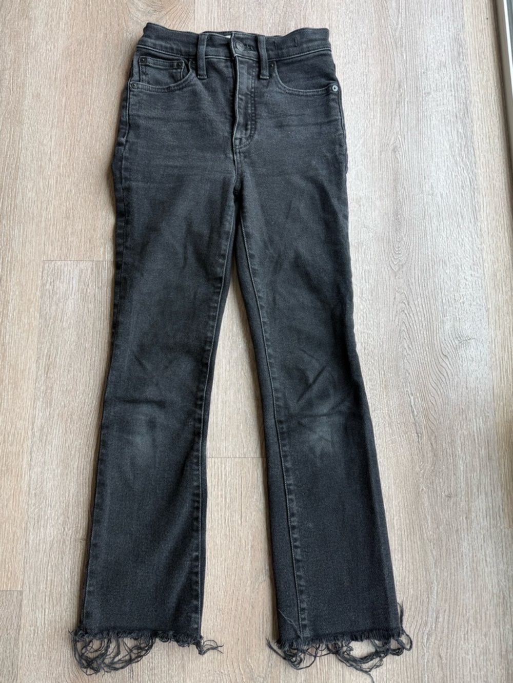 Madewell Cali Demi Boot Jeans Size 23 Black Faded Raw Hem High Rise Cropped